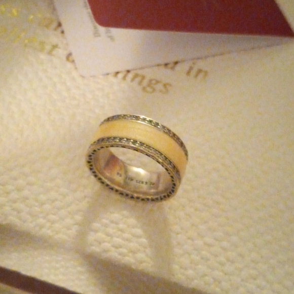 Pandora Ring - Picture 3 of 4